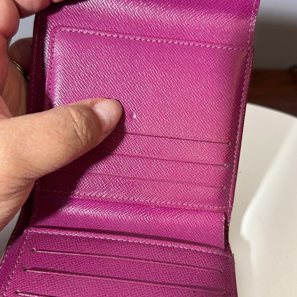 Louis Vuitton RARE epi leather - Picture 13 of 17